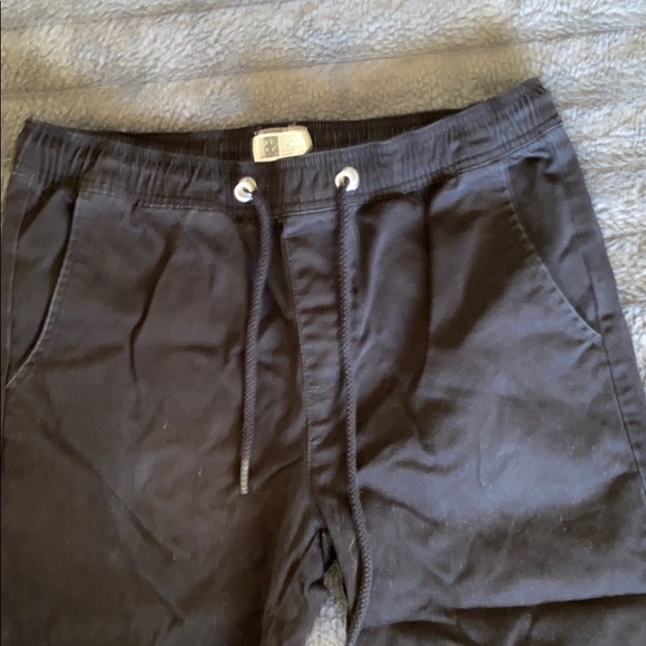 Men’s black cargo pants - Picture 3 of 3
